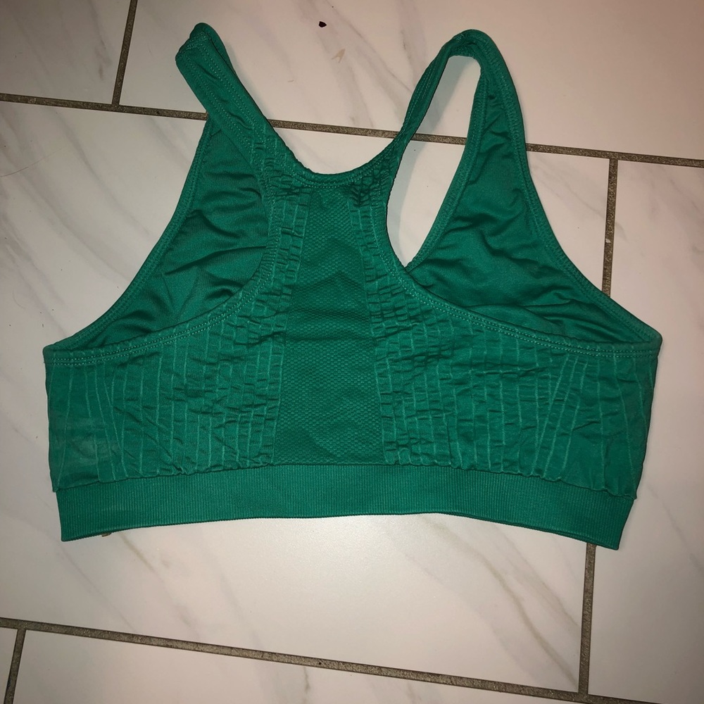 Pro-fit sports bra
